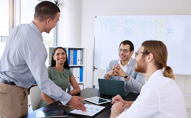 office-people-smiling-meeting